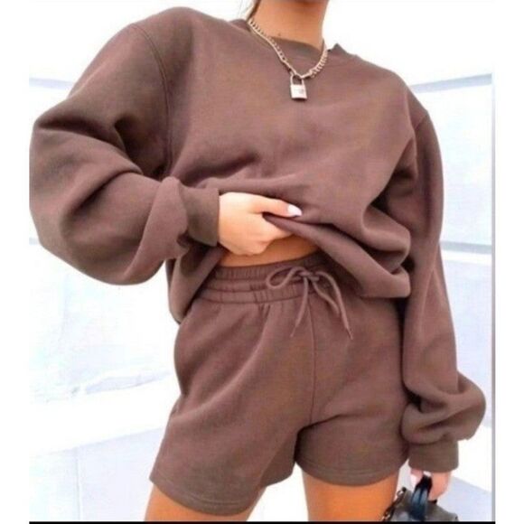 Cozy two-piece sweat shirt and shorts set sz X-large - Picture 1 of 7